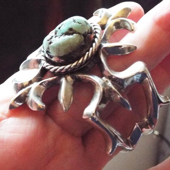 *RARE* NAVAJO EUGENE MITCHELL TURQUOISE 64 GR 999 SILVER SAND CAST BRACELET 4 - Picture 6 of 8